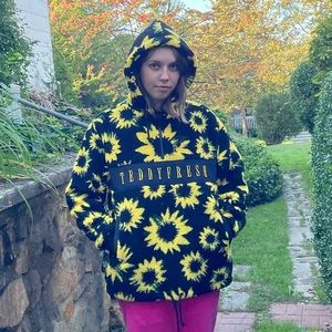 NWT TEDDY FRESH SUNFLOWER SHERPA